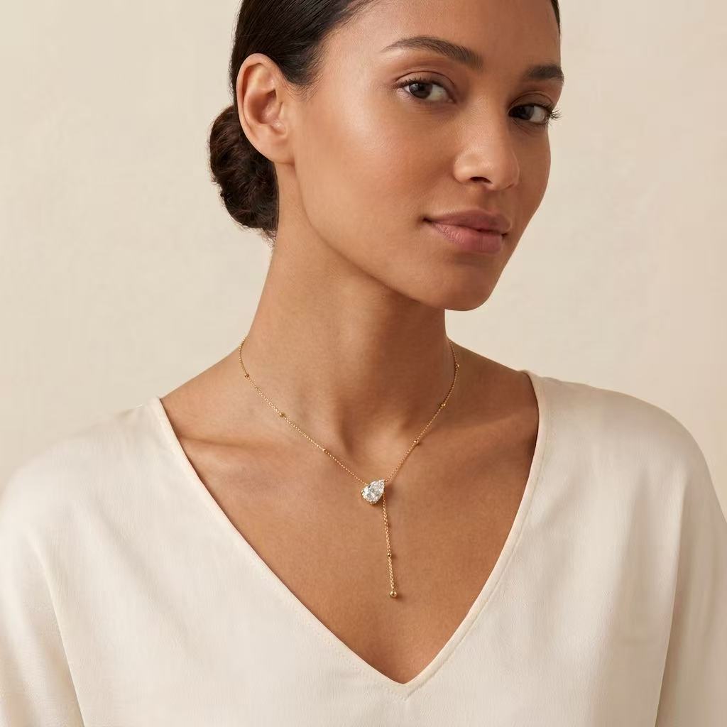 The Odette | Pear Cut Lariat Lab-Grown Diamond Necklace (18K Gold)