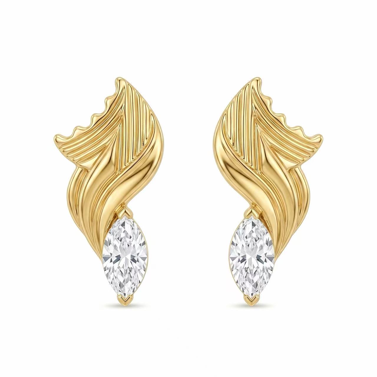 The Daphne | Marquise Cut Sculpted Leaf Lab-Grown Diamond Earrings (18K Gold)
